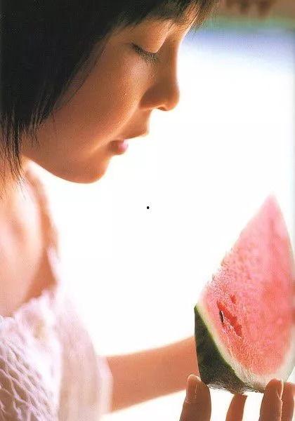 最近流行的吃瓜,揭秘近期热门吃瓜事件大盘点