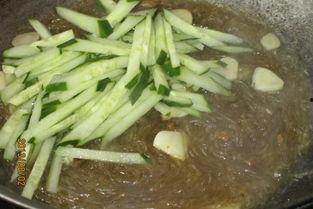 瓜大姐吃粉丝,瓜大姐的粉丝美食之旅