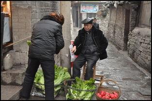 苗寨吃瓜事件是真的吗视频,真相揭秘，视频还原现场