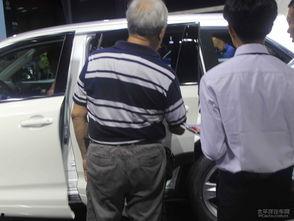 大汉车库吃瓜视频,一场吃瓜群众的狂欢盛宴