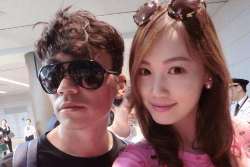 罗志祥吃瓜擦汗视频,太接地气了！